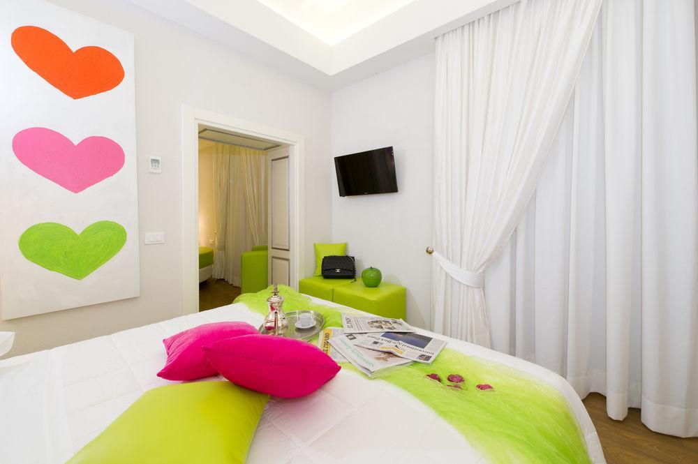 Domus Spagna Capo Le Case 3*