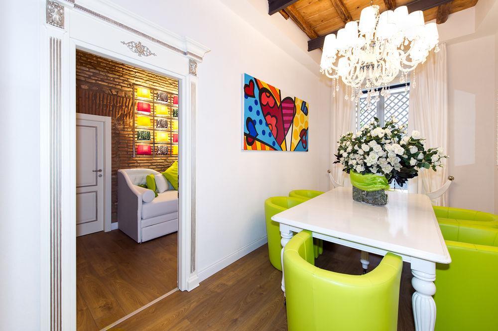 Domus Spagna Capo Le Case Bed & Breakfast Rome