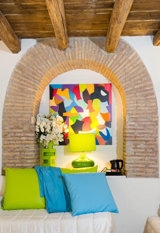 Bed & Breakfast Domus Spagna Capo Le Case 3*