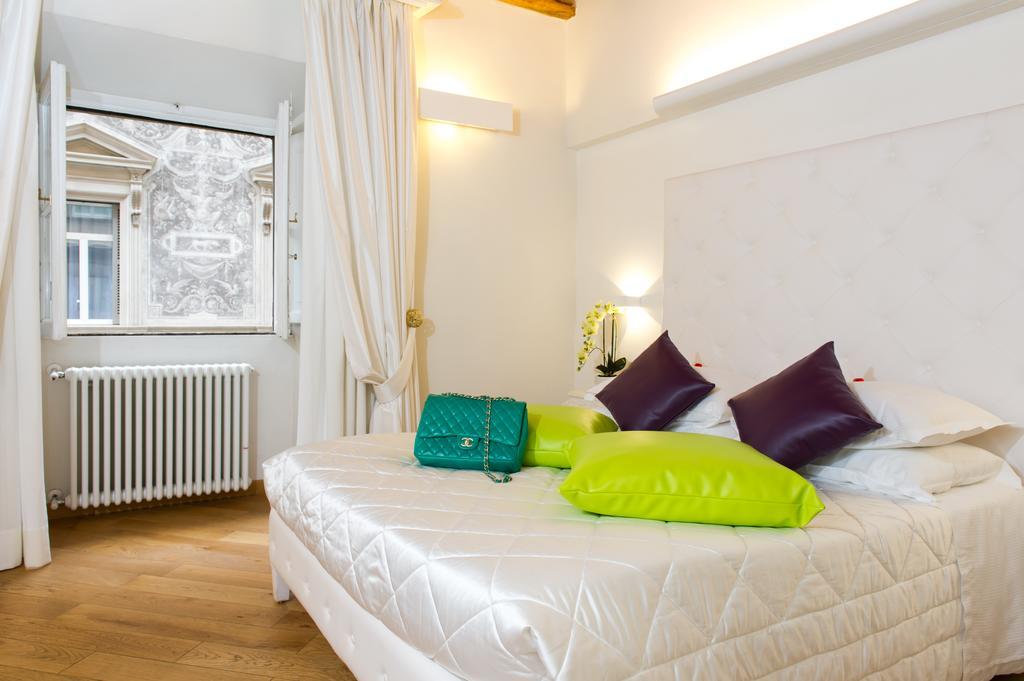 Domus Spagna Capo Le Case Bed & Breakfast Rome
