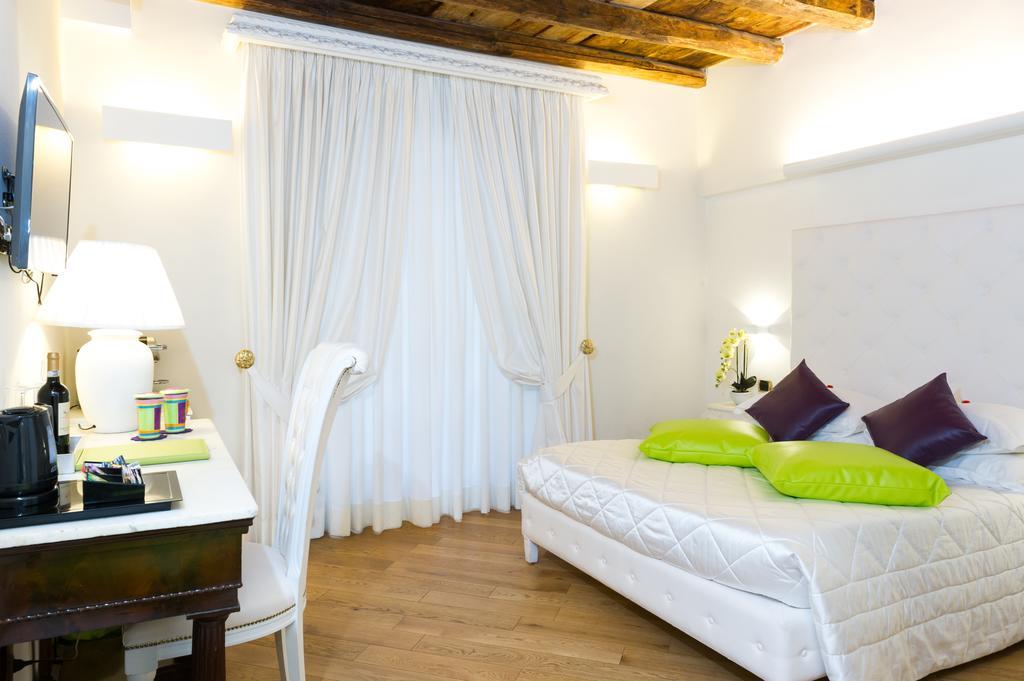 Domus Spagna Capo Le Case
