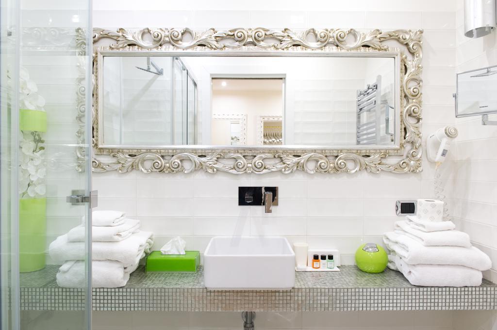Domus Spagna Capo Le Case Bed & Breakfast