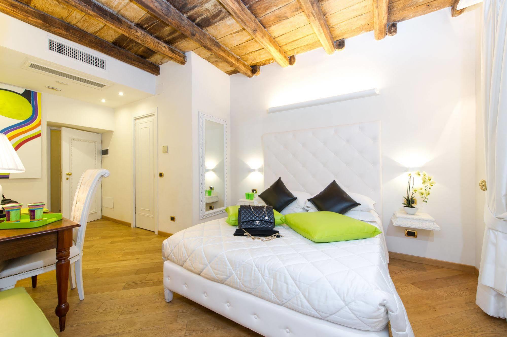Bed & Breakfast Domus Spagna Capo Le Case Rome